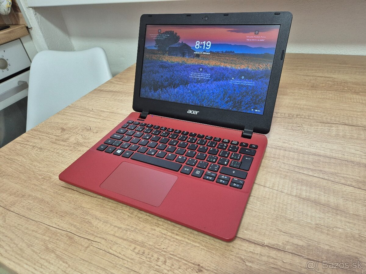 Acer ES1-131-C82S /Intel Celeron N3150/4GB RAM/HD/128GB SSD - 2