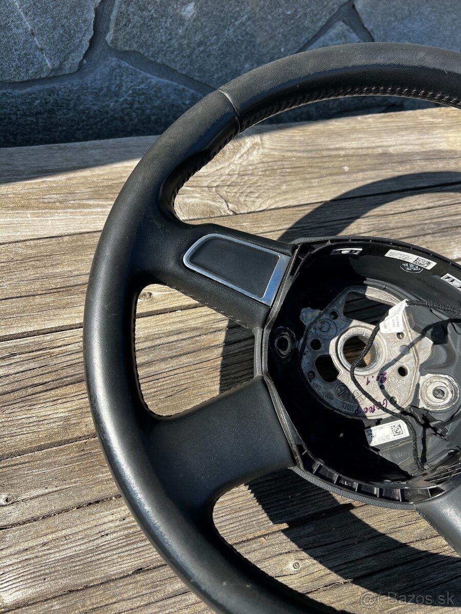 Audi 4-ramenný volant - 2