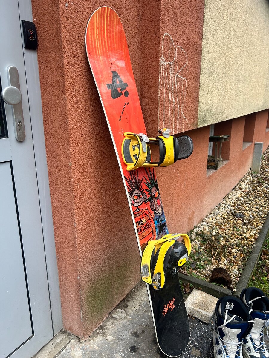 Predám snowboard 158cm - 2