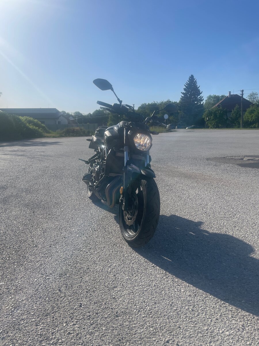 Yamaha mt 07 - 2