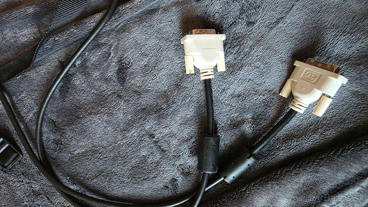 Kabel k počitacu - 2