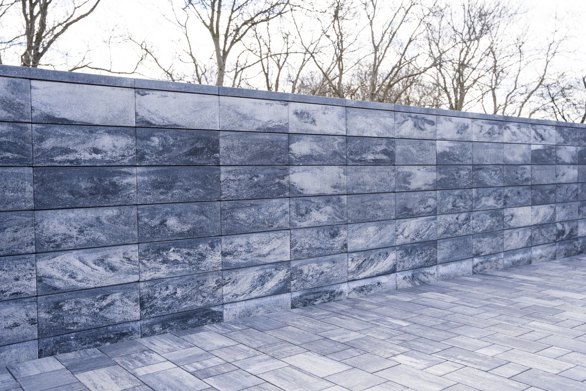 Betonovy plot - 2
