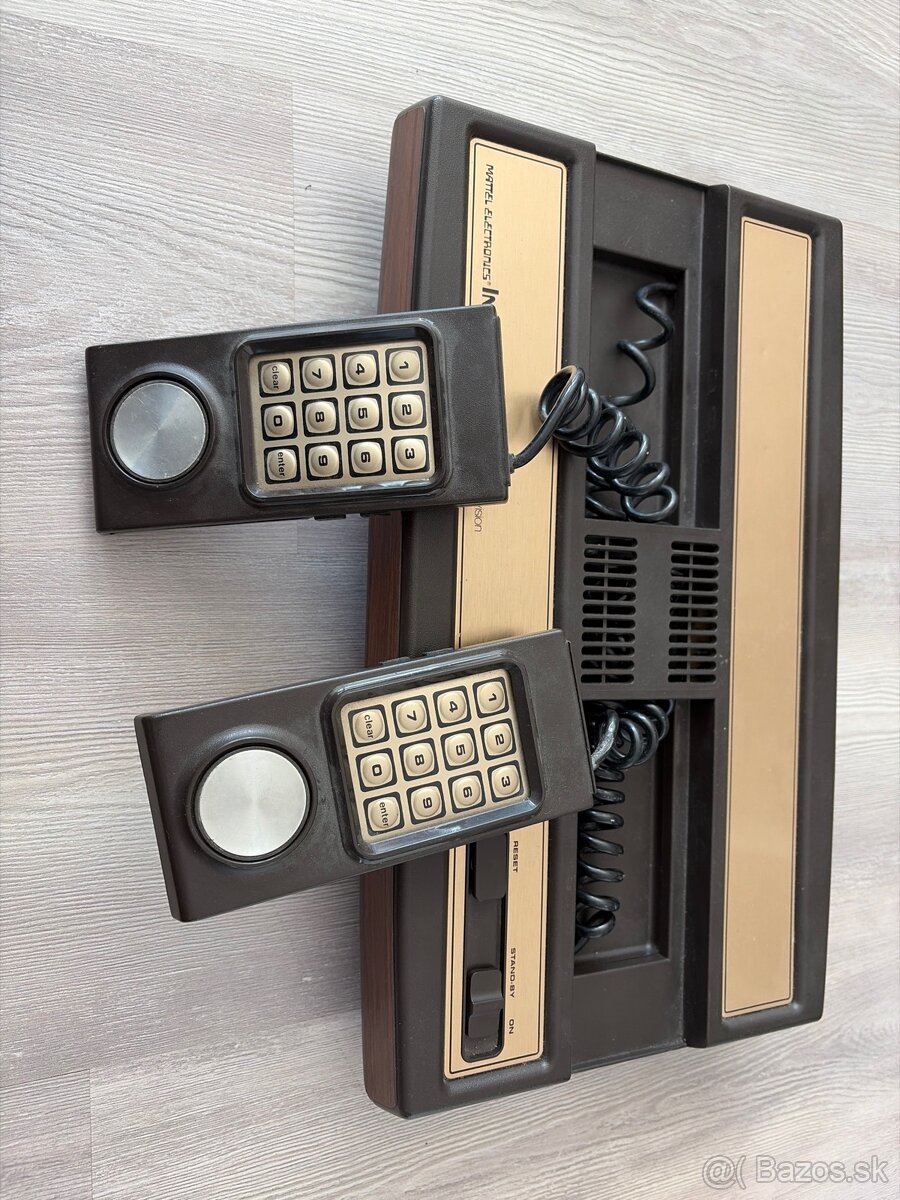 Herná konzola Intellivision (1979) - nefunkčná - 2