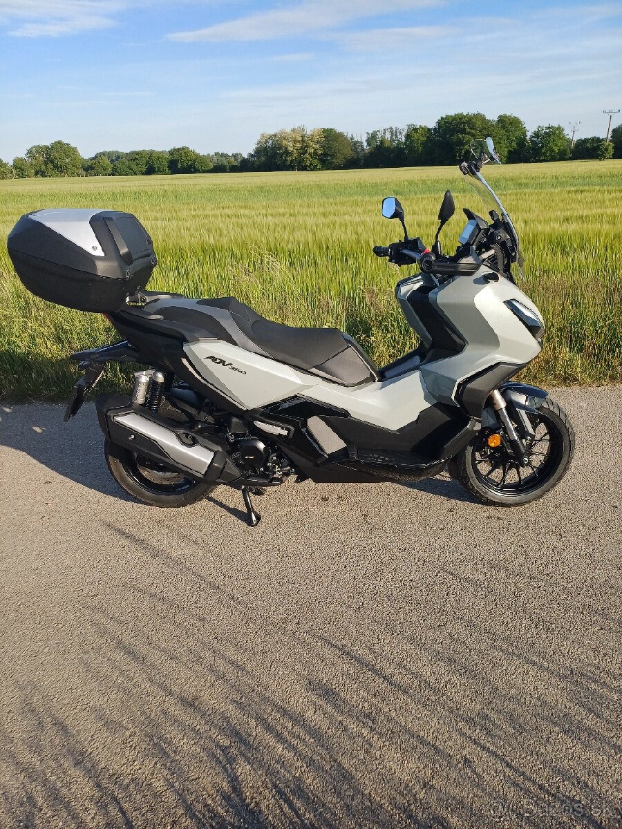 Honda adv 350 - 2