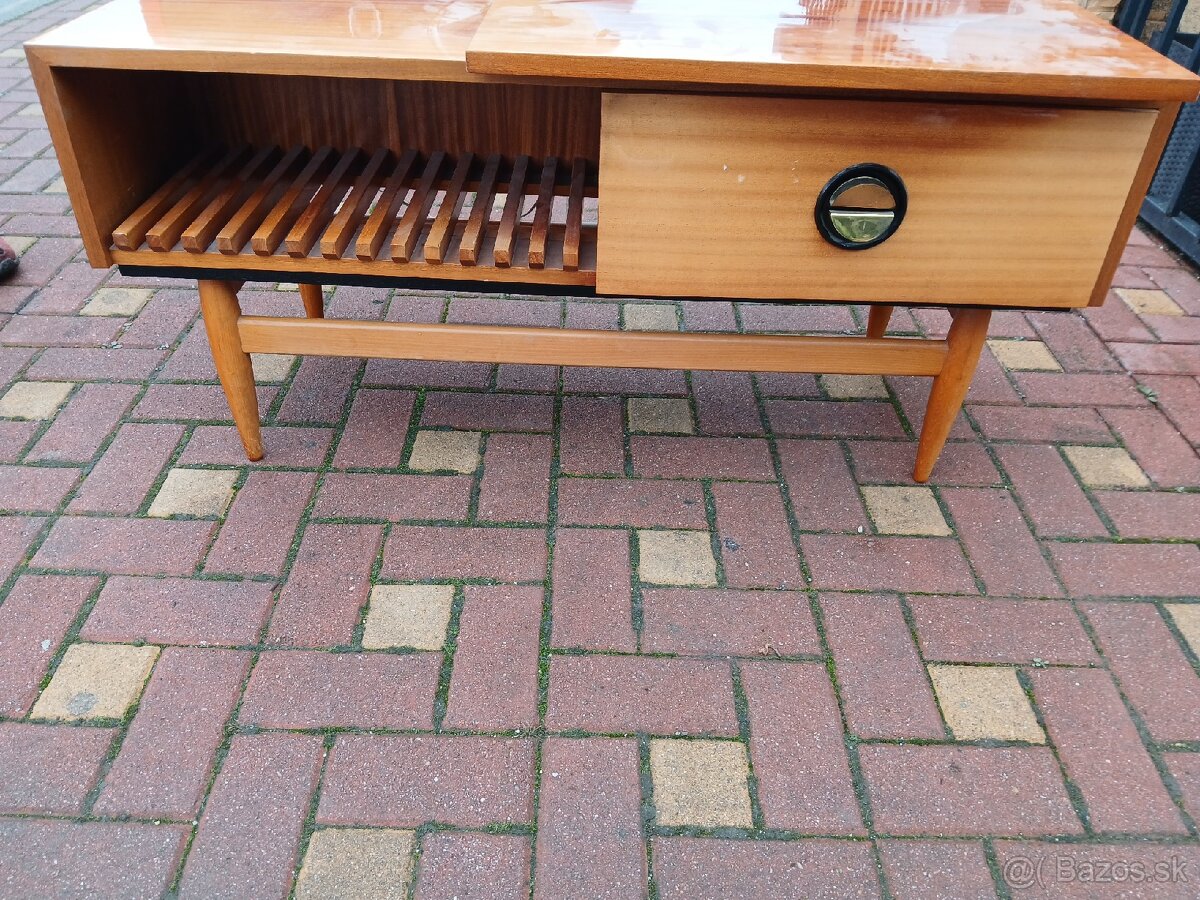 Predám Retro tv Komoda (stolík) - 2