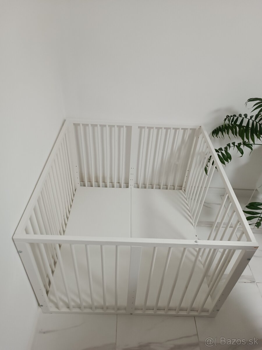 Drevena ohrádka - 2