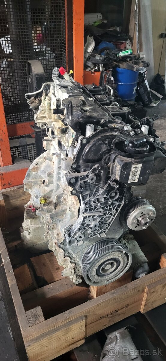 Motor nissan navara d23 - 2