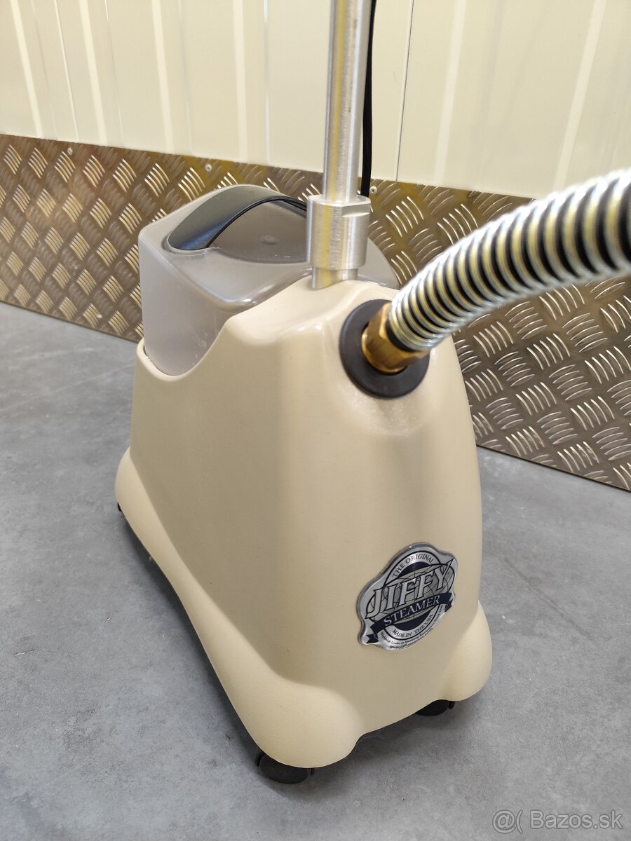 Profesionálny naparovač odevov Jiffy Steamer - 2