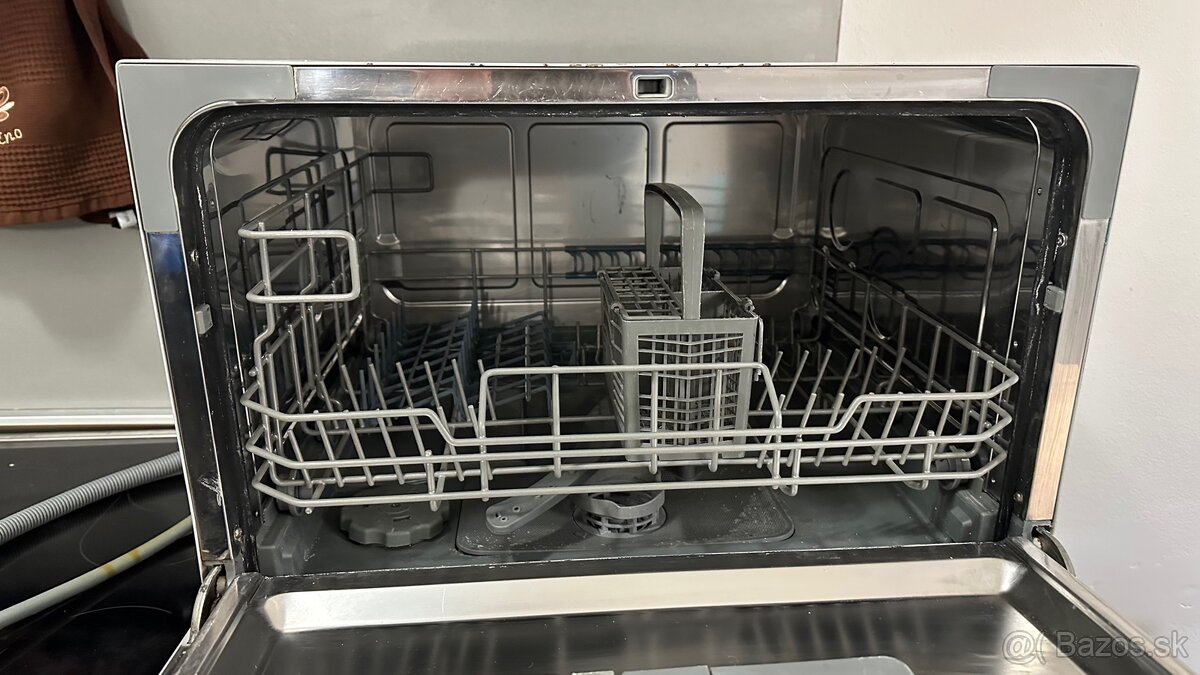 Predám stolnú umývačku riadu CANDY - 2