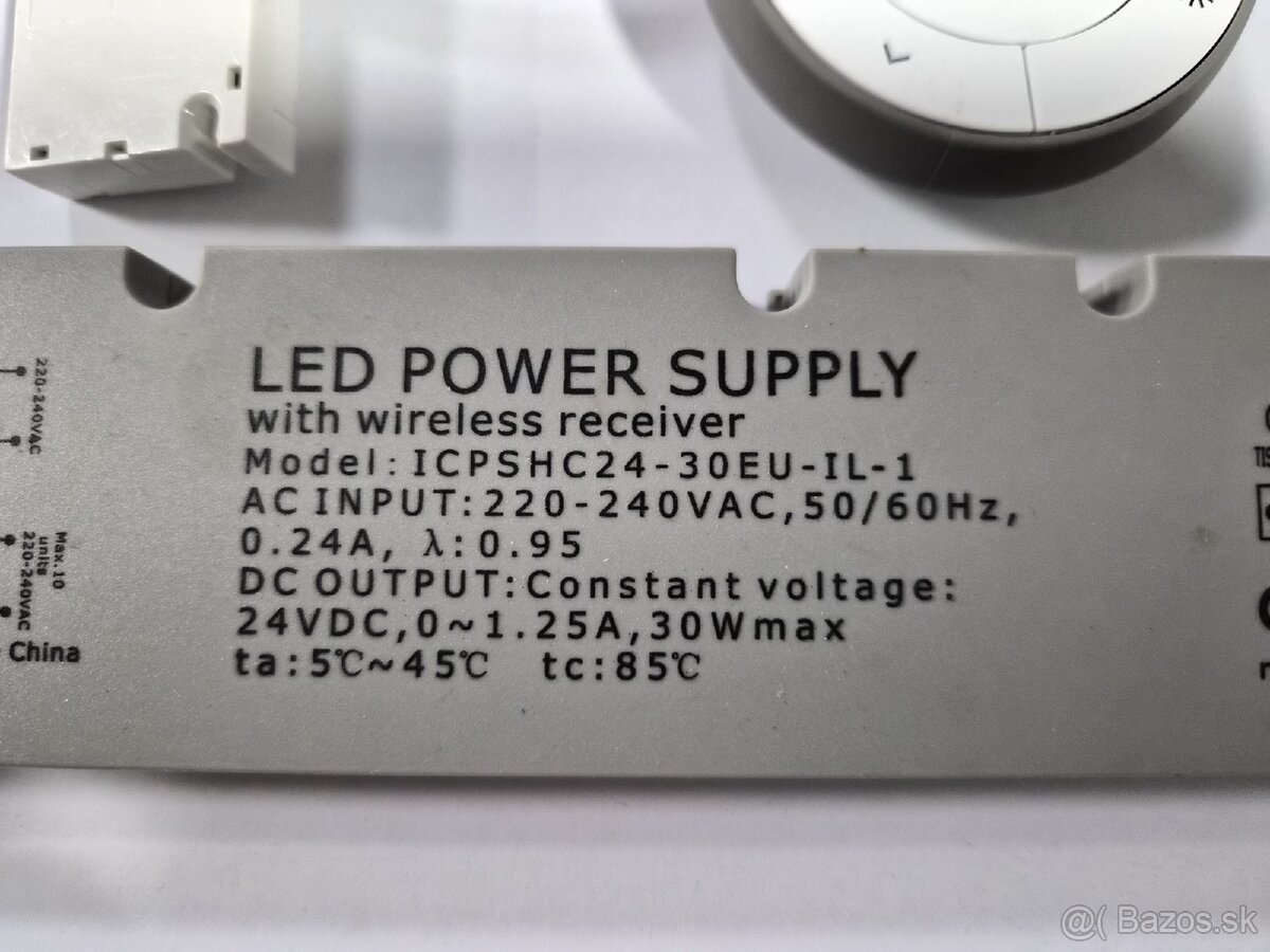 Zdroj , diaľkové ovládanie, LED - 2