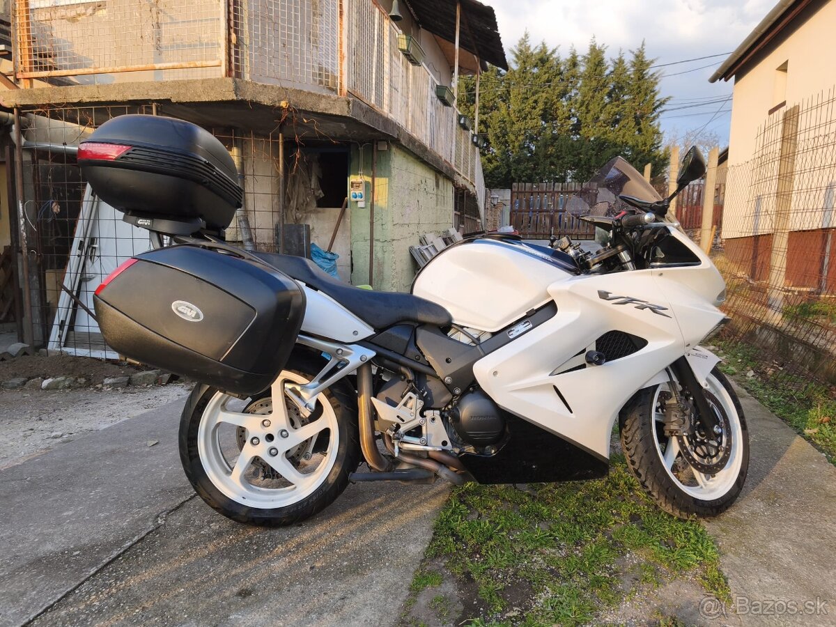 Honda VFR 800 - 2