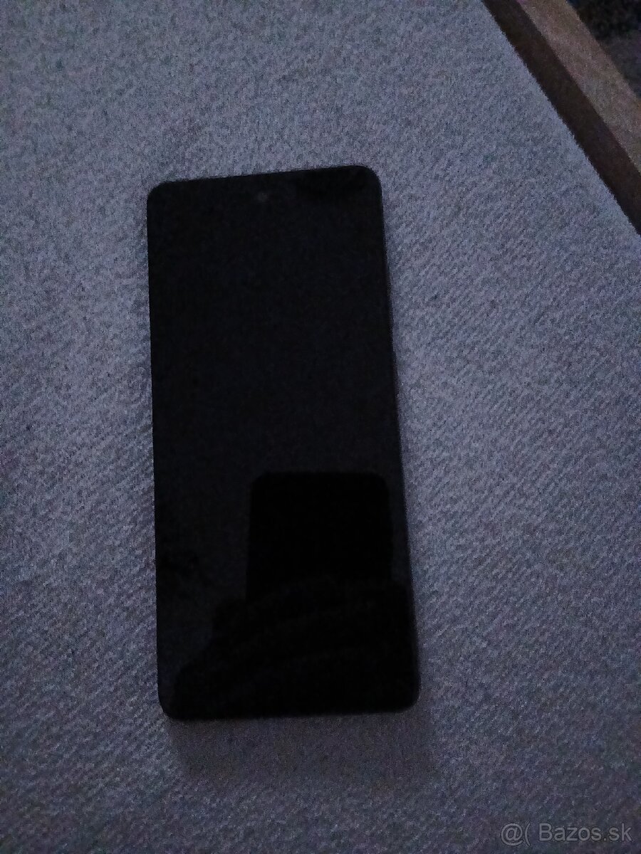 Mobil Motorola moto e14 - 2