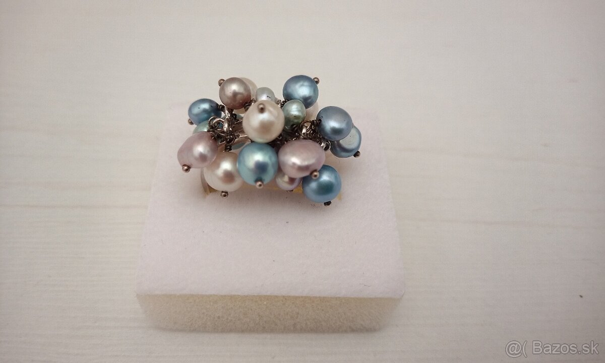 Strieborný prsteň s perličkami - 2
