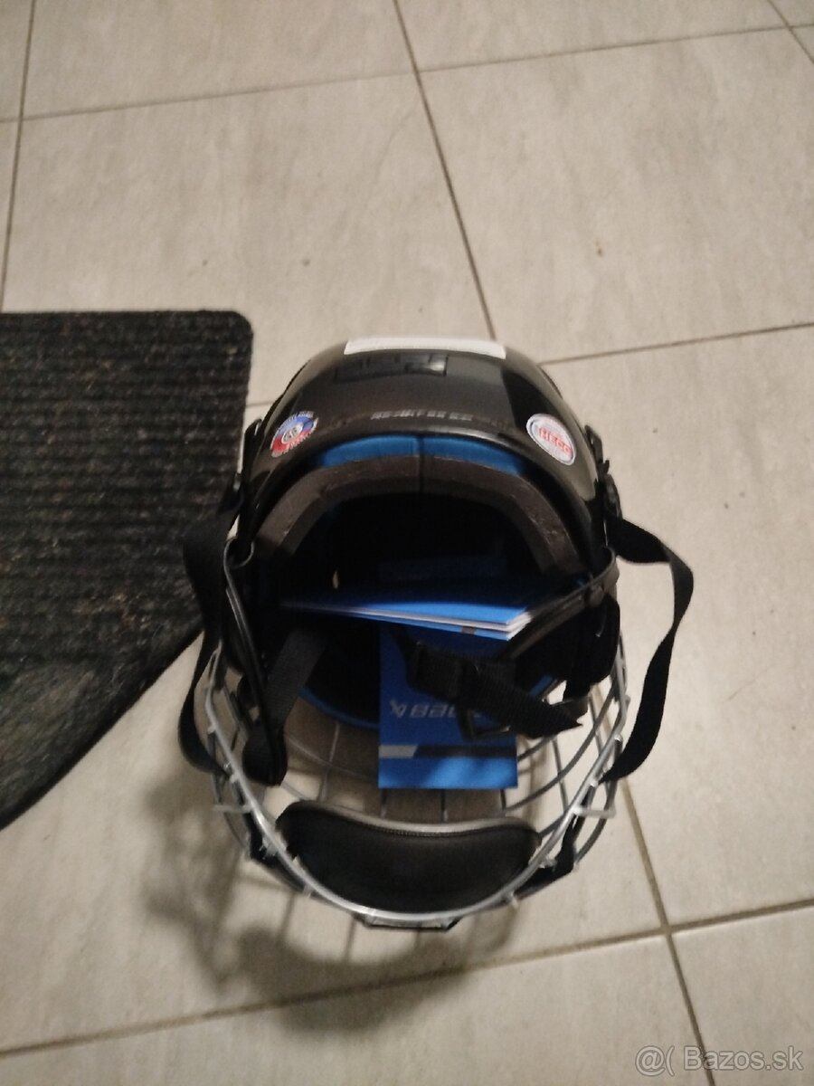 Hokejova prilba - 2