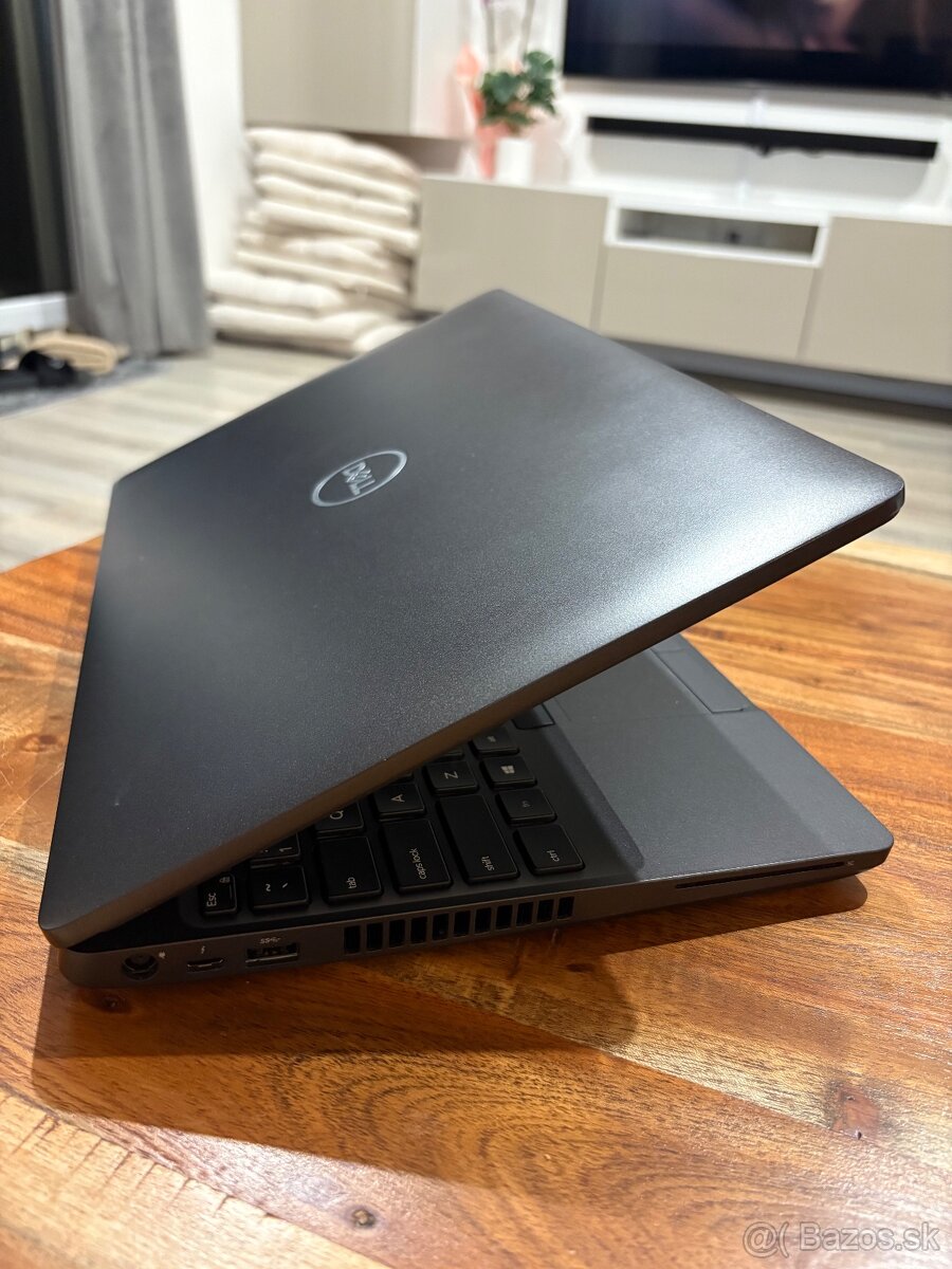 Predám Dell Latitude 5501 – i5, 8 GB RAM, 256 GB SSD, Window - 2