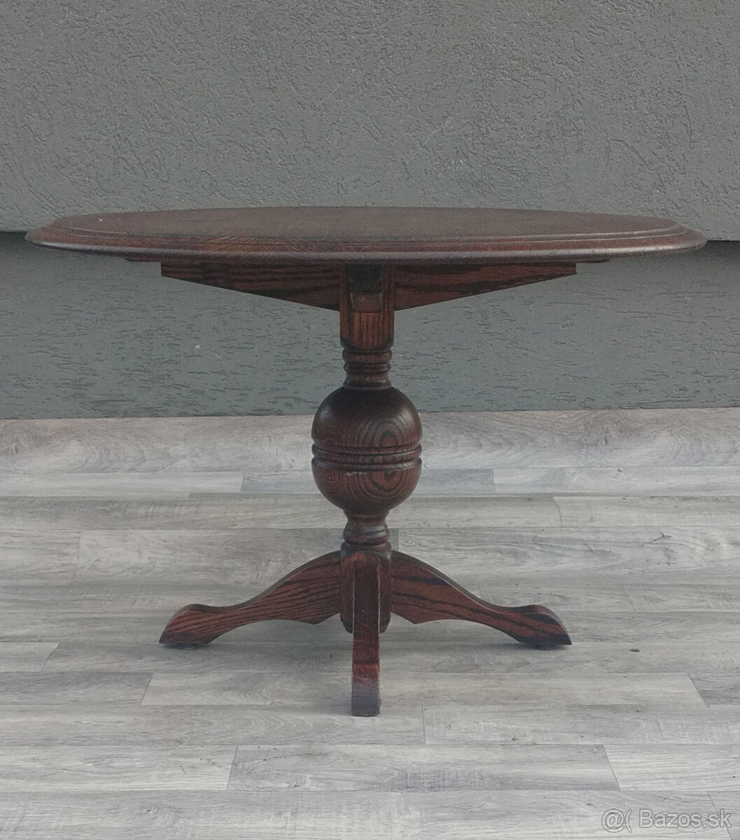 Stolík čajový. - 2