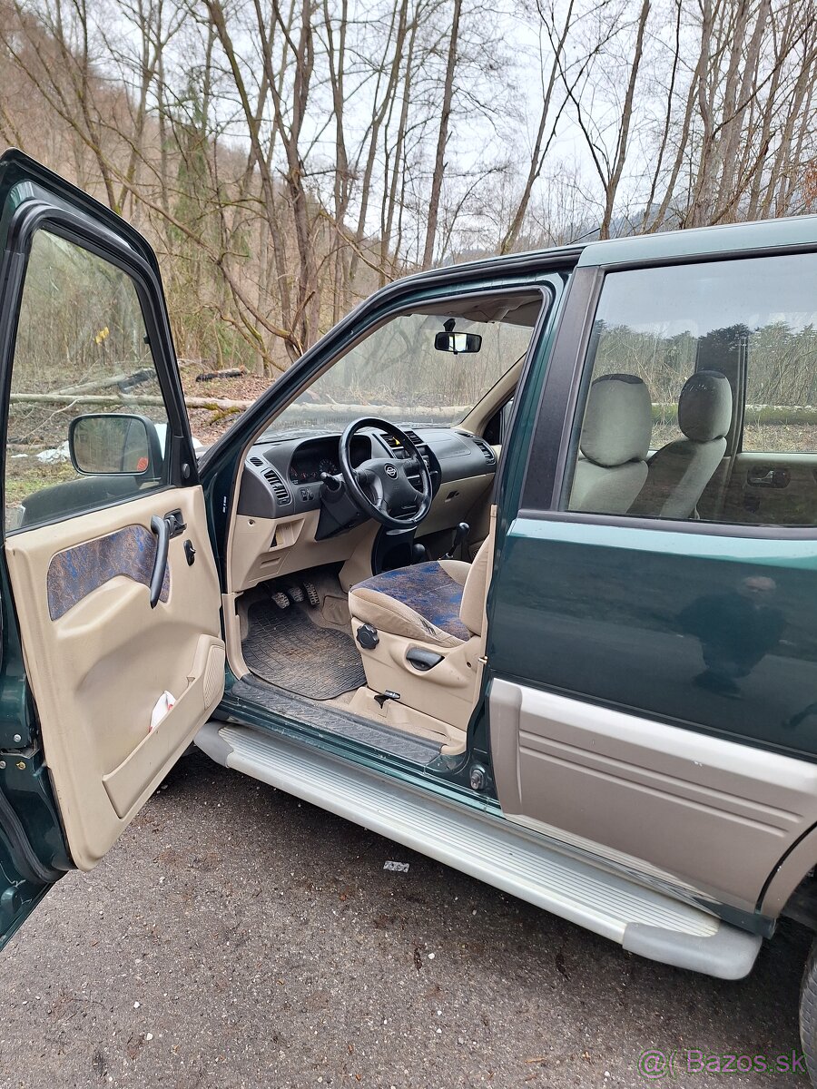 Nissan Terrano 2 - 2