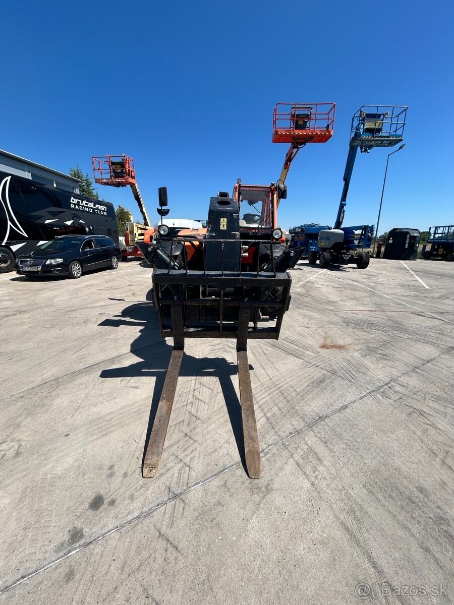 Teleskopický manipulátor JLG 3614RS - 2