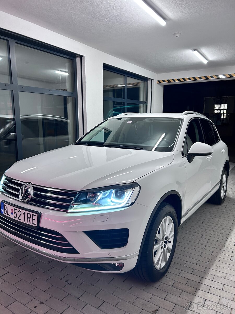 Volkswagen Touareg 3.0 TDI V6/TOP STAV - 2