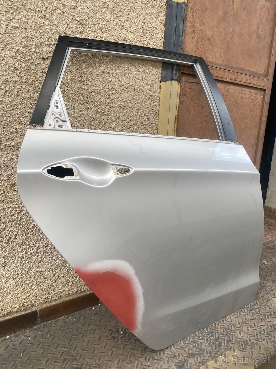 Hyundai i30 combi zadne dvere - 2