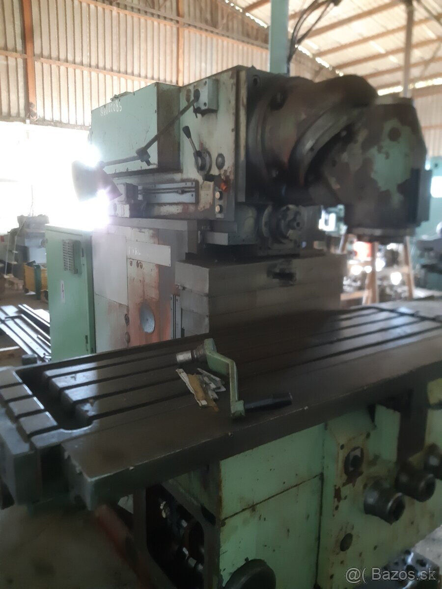 FRÉZKA KONZOLOVÁ FGS 32-40 - 2