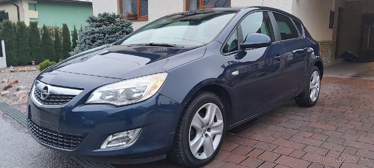 Opel Astra 1.4 Turbo - 2