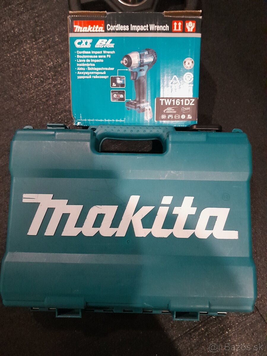 Makita cxt 12v sada rázák+doťahovačka. - 2