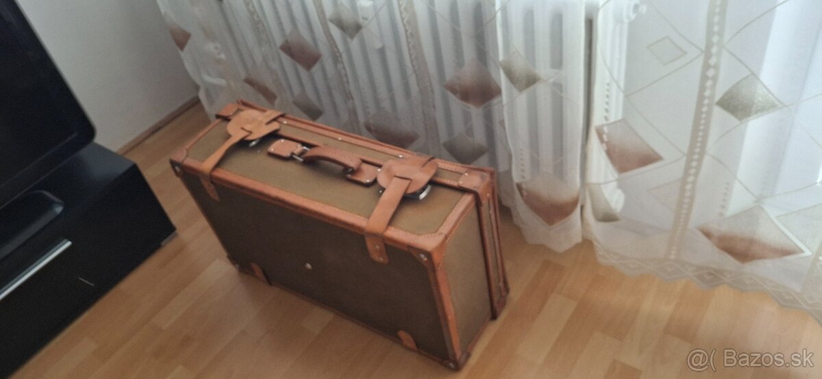 Predám kufor - 2