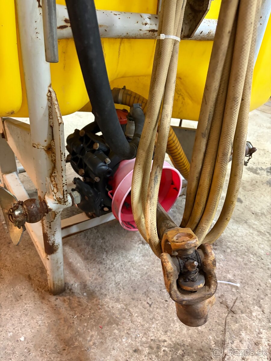 postrekovač 660L - 2