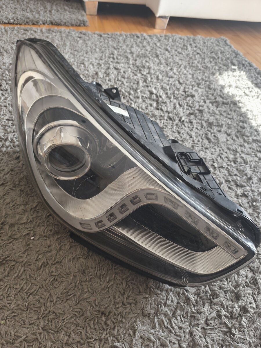 Predám svetlo na Hyundai i40 - 2