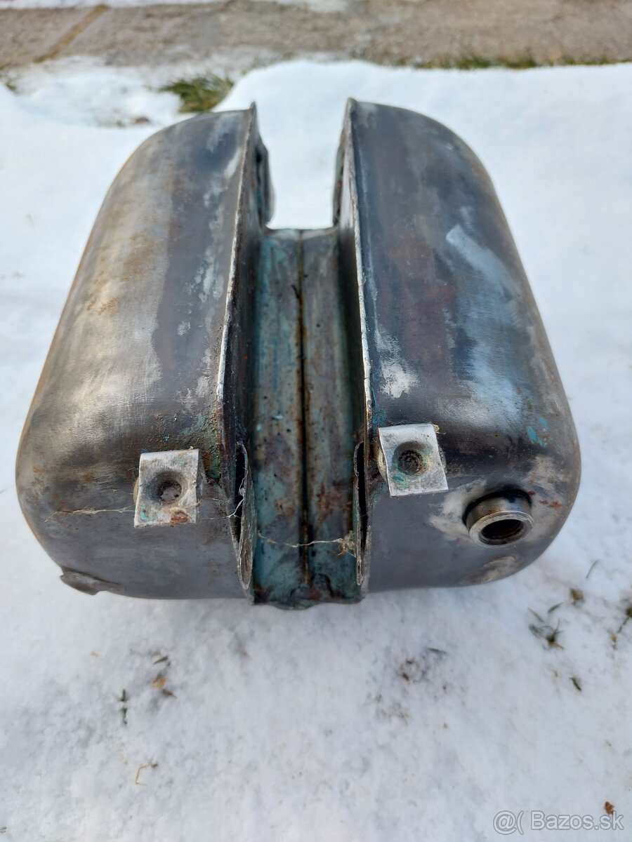 nádrž Jawa 555 - 550 - 2