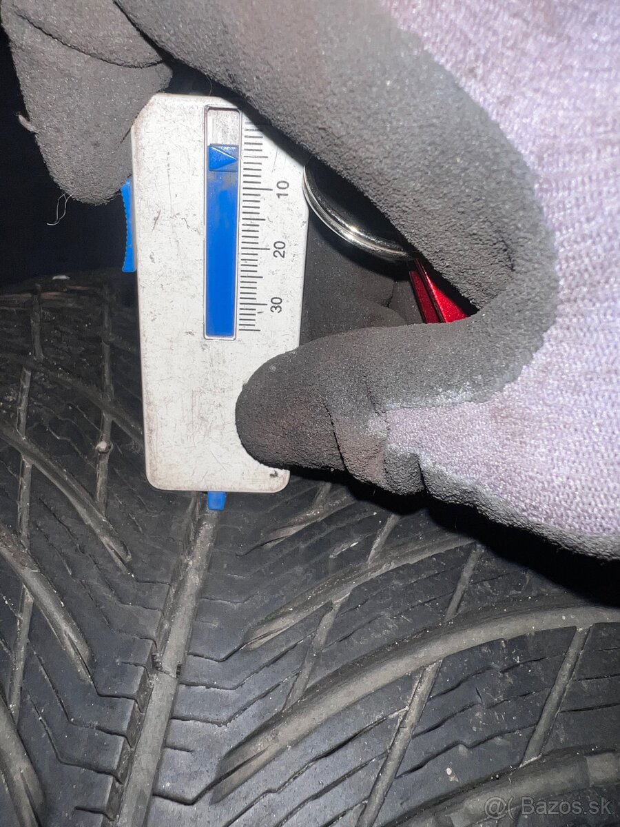 Pneumatiky 8ks 4xletné 4xzimné - 2