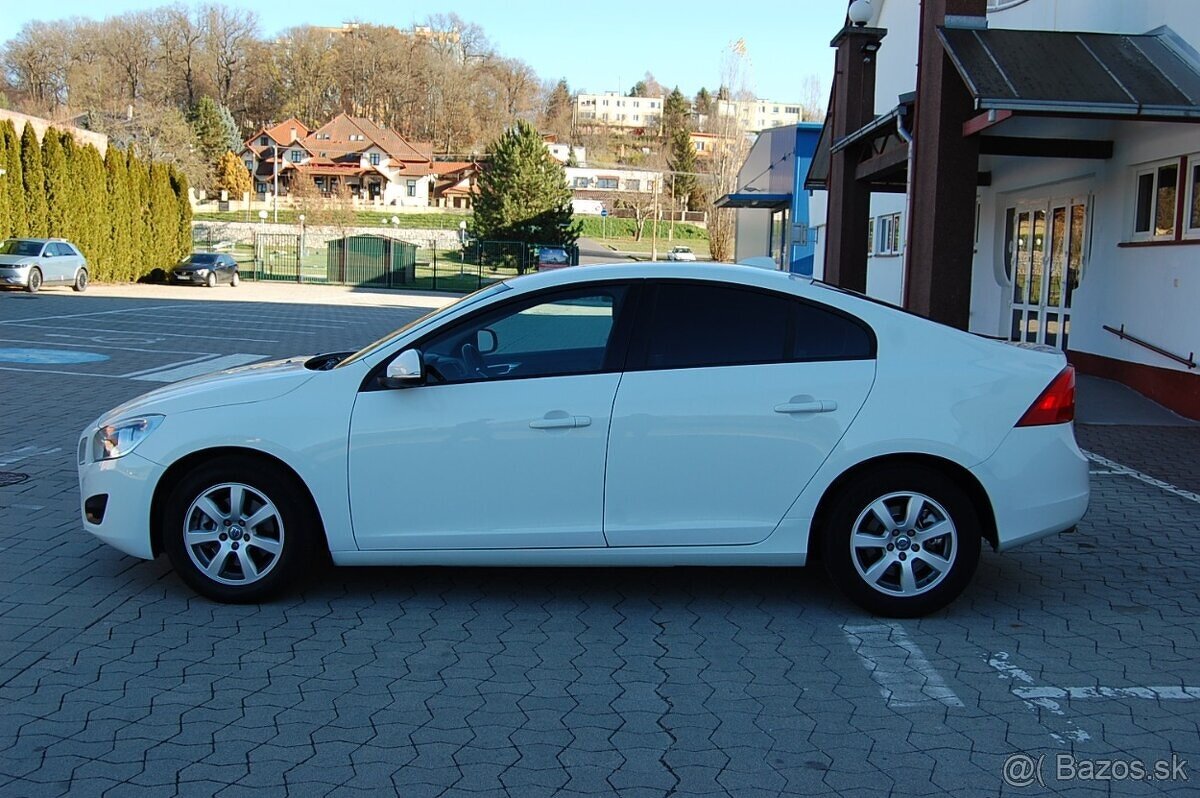 Volvo S60 - 2