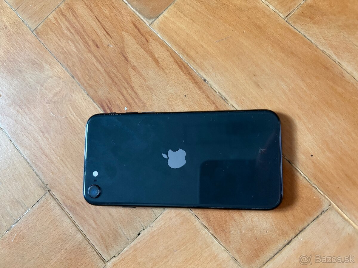 iPhone SE (2. generácie) - 2