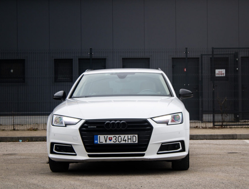 Audi A4 Avant 2017 - 2