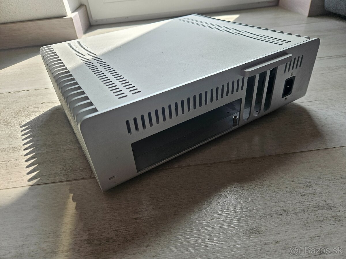 Streacom FC9 ALPHA HTPC - 2