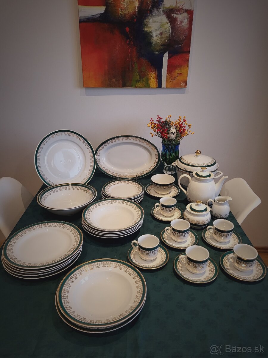 Porcelanová československá obedová sada - 2