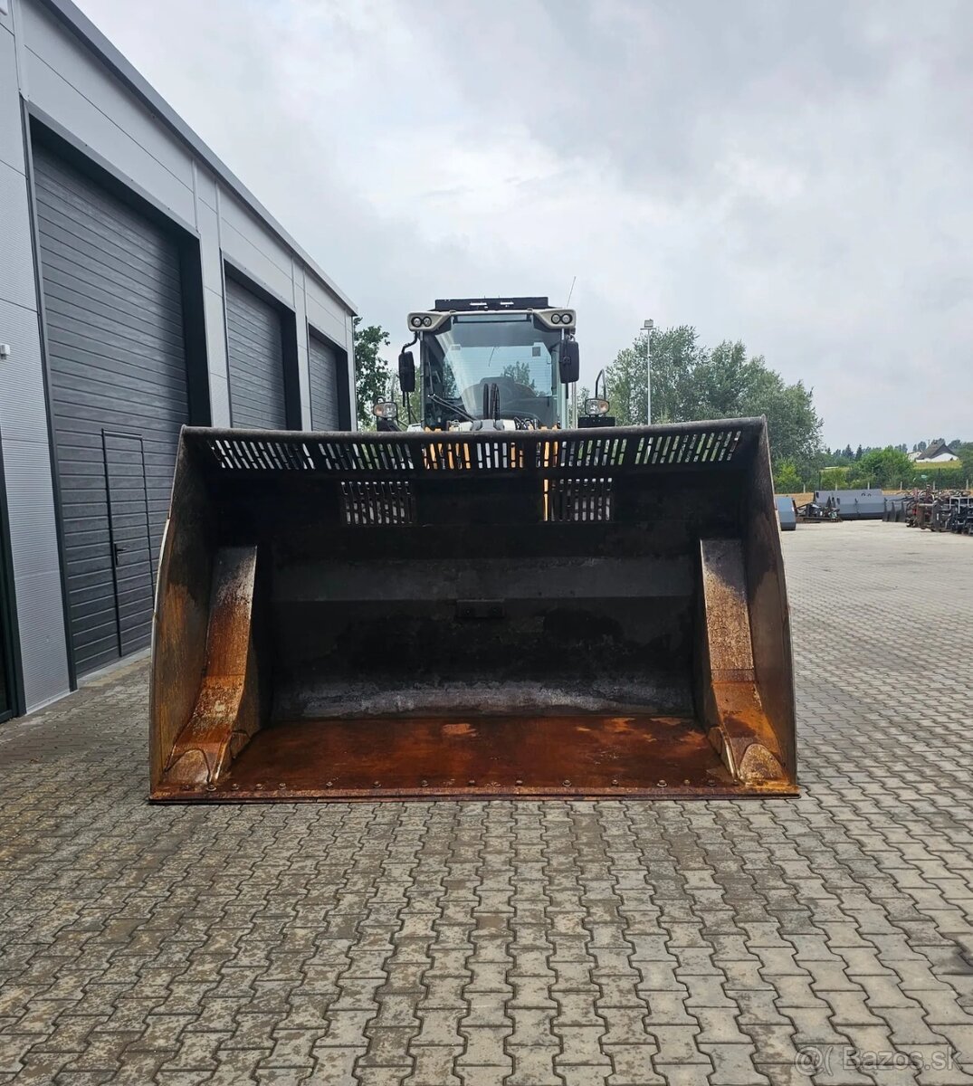 LIEBHERR L 550 X Power - 2
