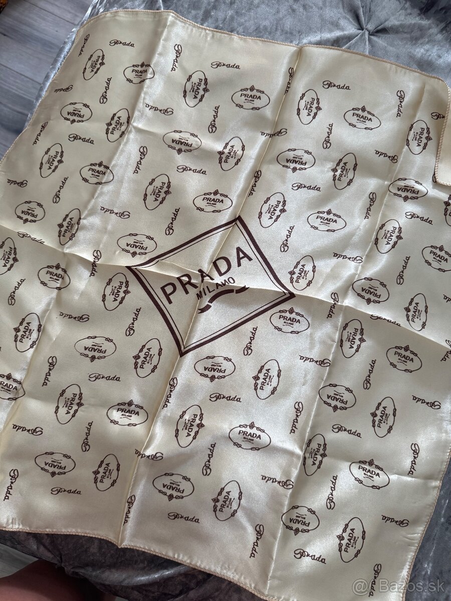 Prada Miláno šatka - 2