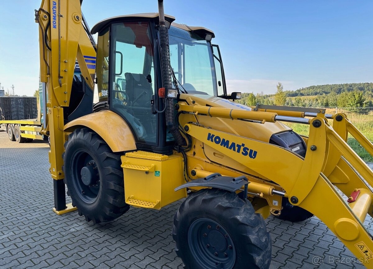 Komatsu WB93R - 2