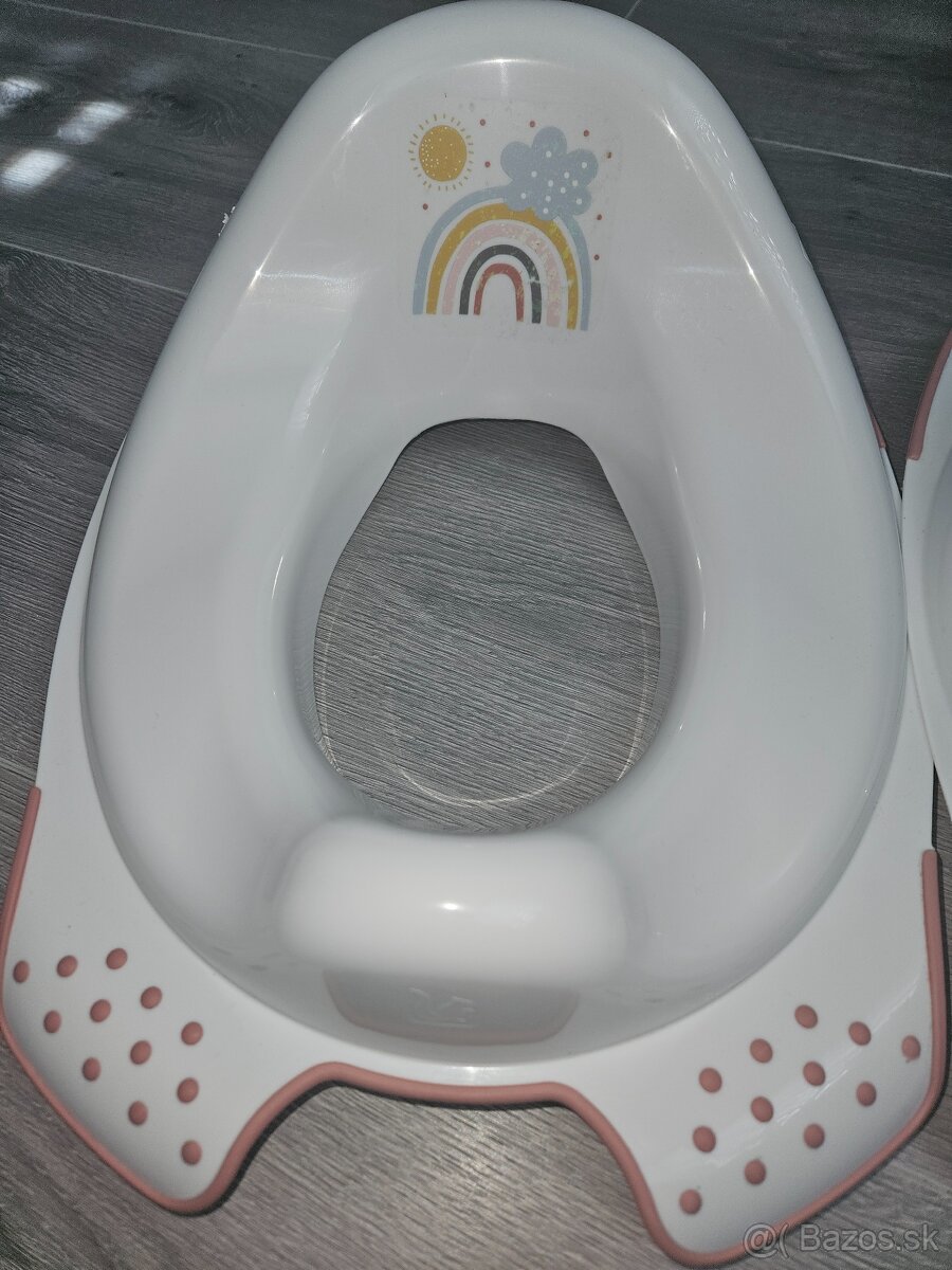 Protišmyková redukcia na WC - 2