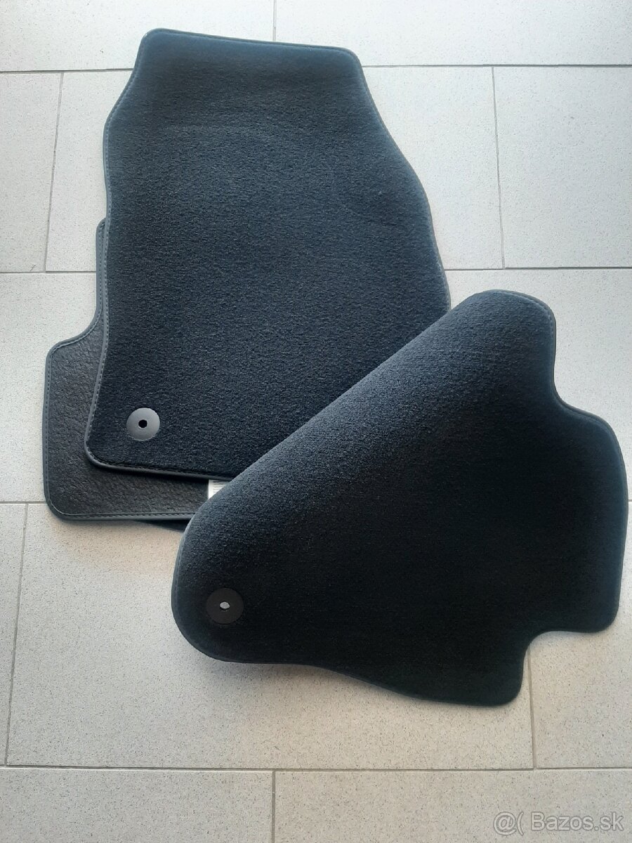 VW T-CROSS Velurové koberce - 2