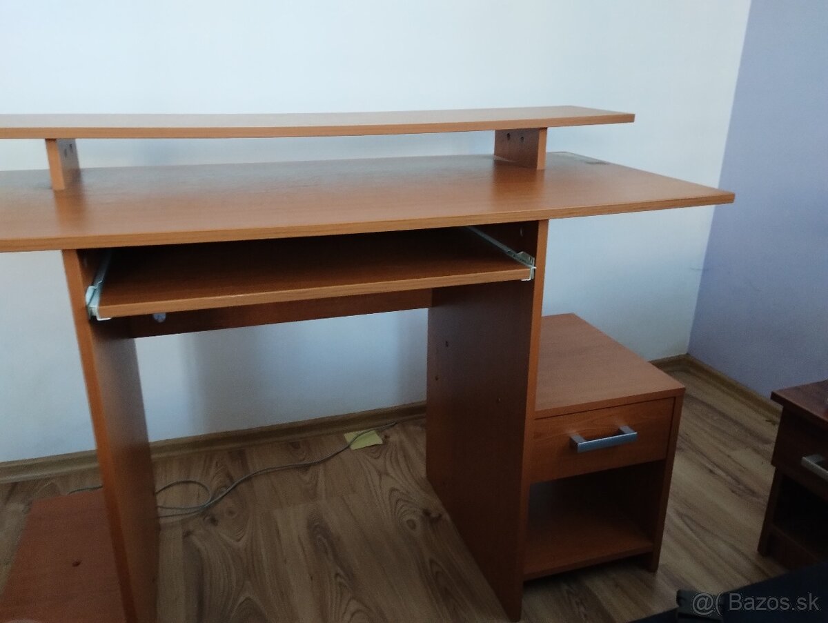 Písací stolík - 2