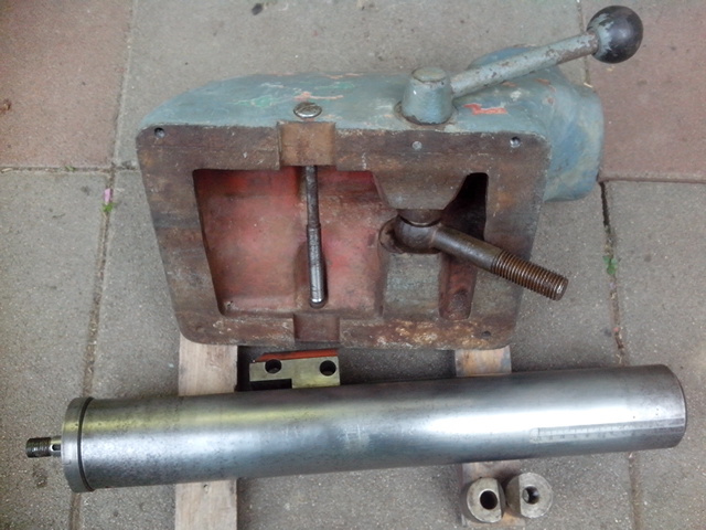 Koník na sústruh SV18R - 2