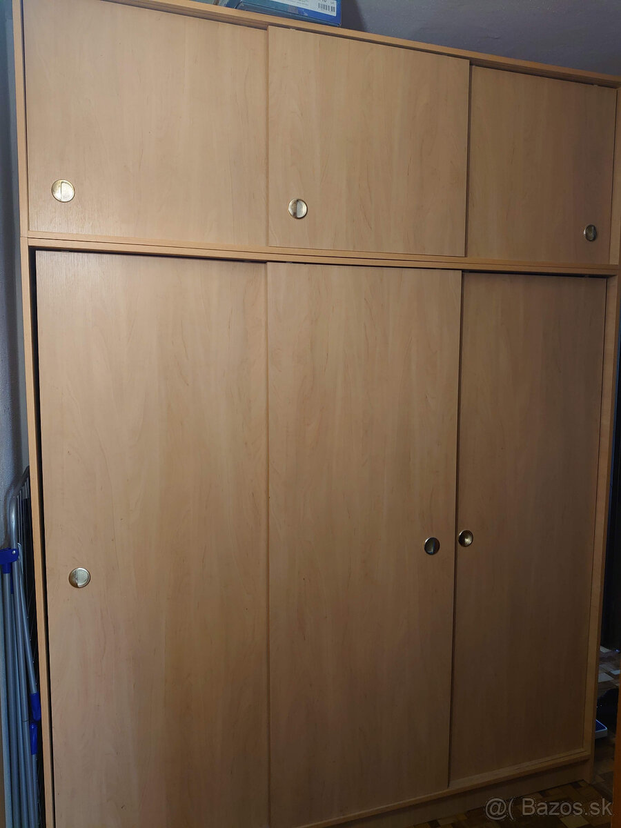 Šatniková skriňa s nadstavcom - 2