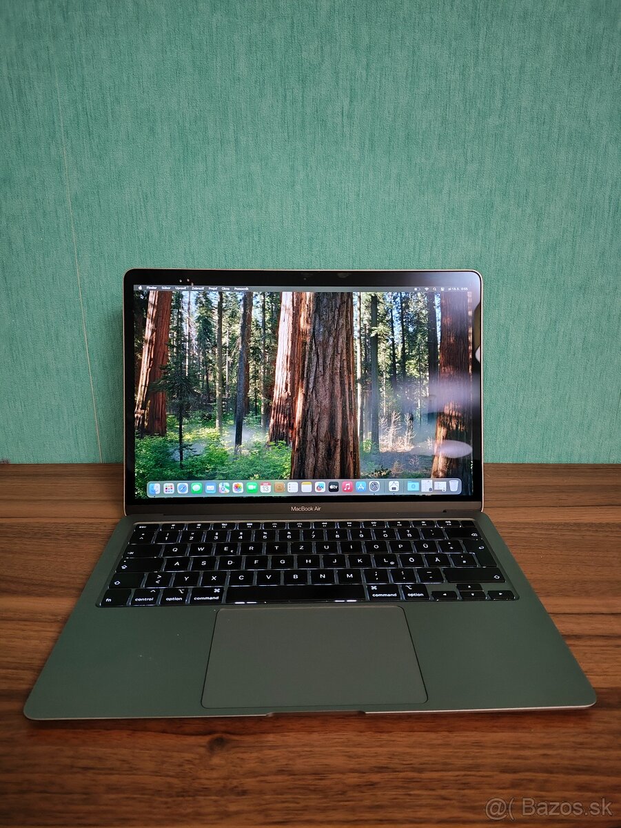 MacBook Air 2020 | i5 • 16GB • 256GB SSD - 2