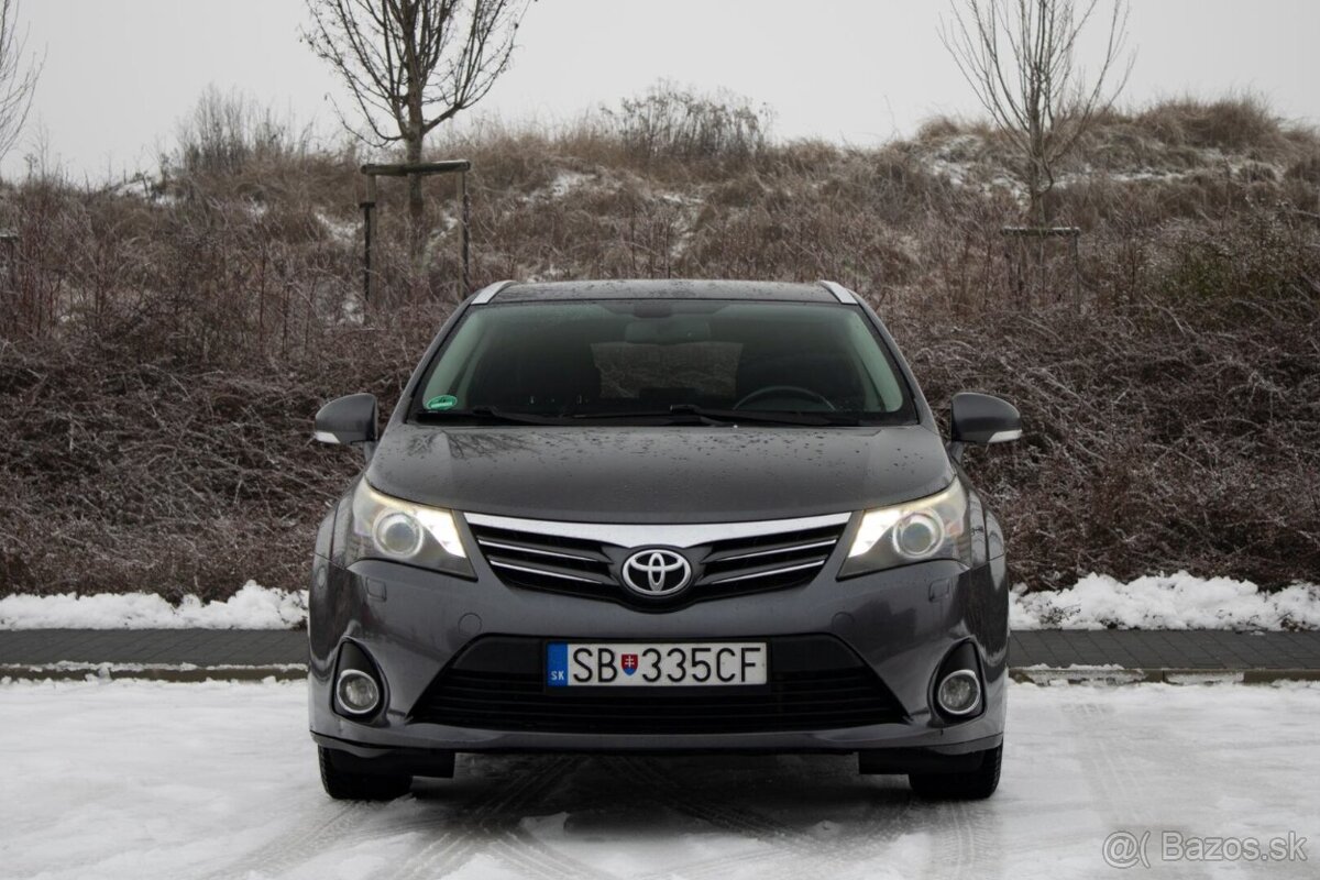 Toyota Avensis Combi 91 kW - 2