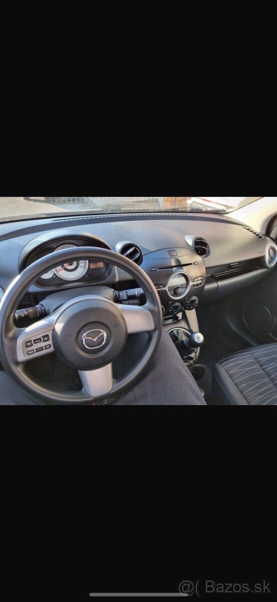 Mazda 2 - 2