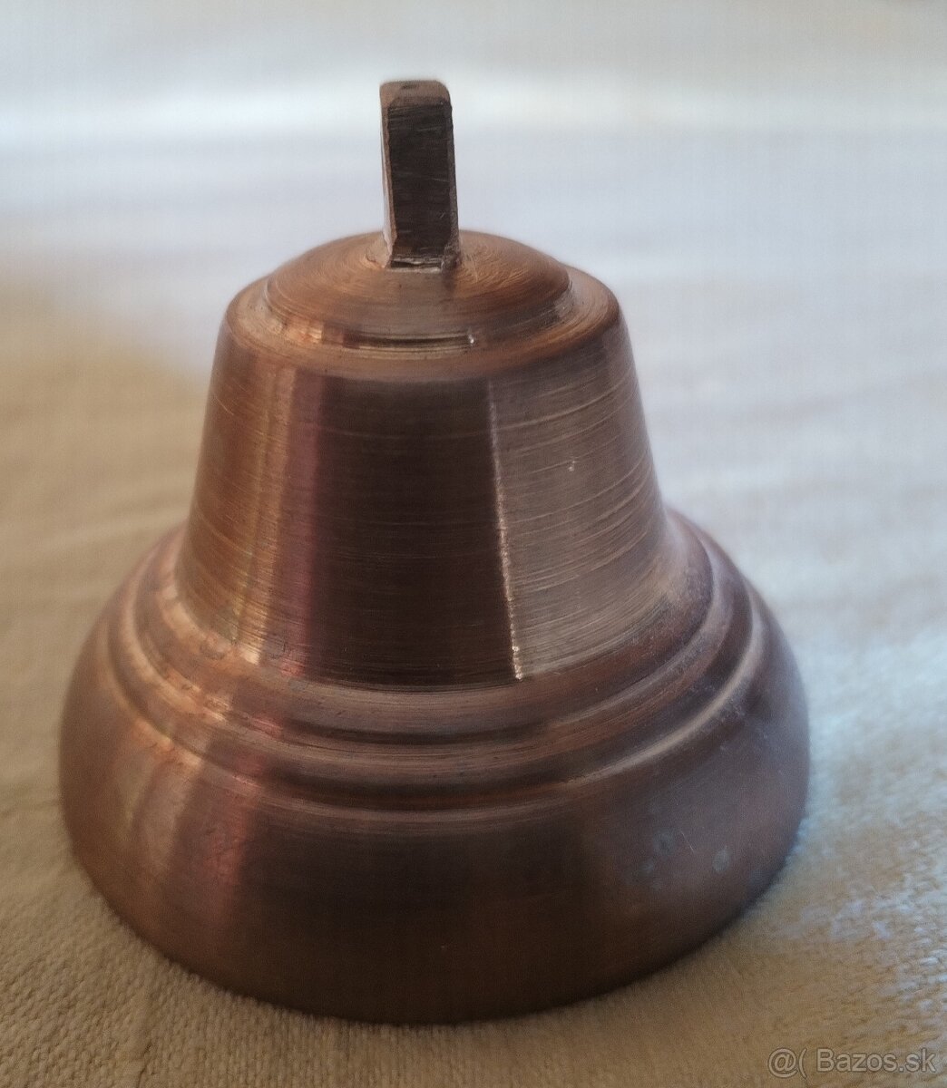 Mosadzny zvonček..15€ - 2