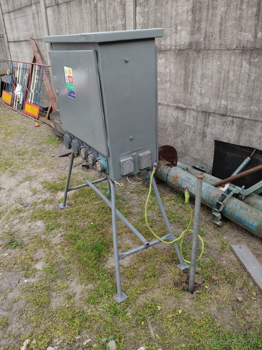 Stavebný rozvádzač (antoniček) s elektromerom - 2